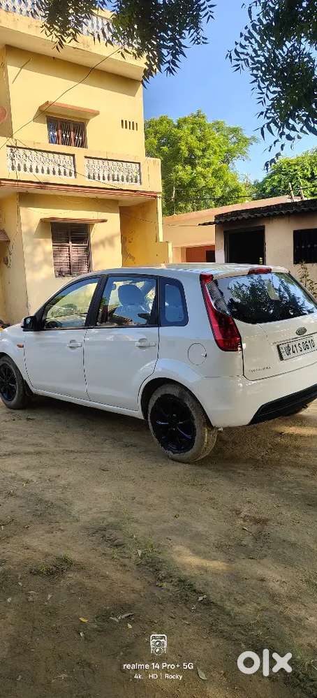Ford Figo Diesel Titanium 2012 Year