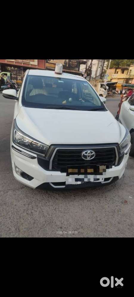 Toyota Innova Crysta 2.4 G Mt 8s, 2024, Diesel