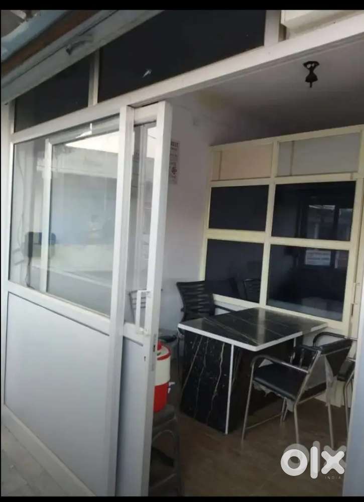Office or Shop for rent