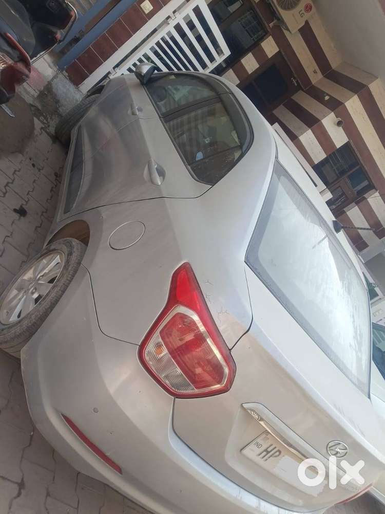 Hyundai Xcent 2015 Diesel Well Maintained