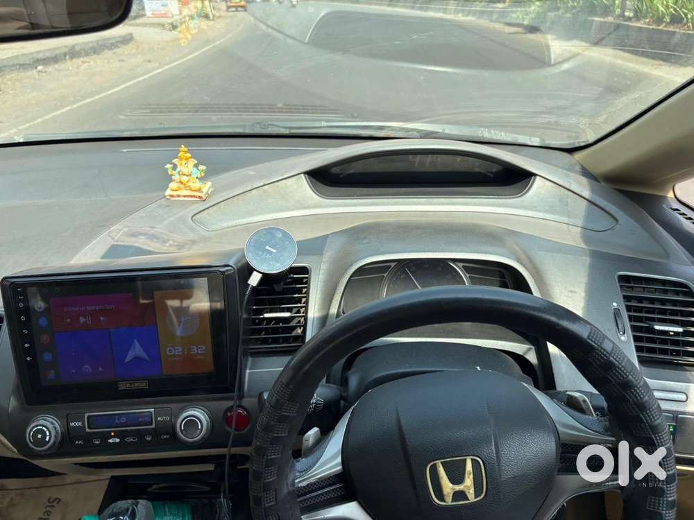 Honda Civic 1.8v At (petrol + Cng) – Executive Class Comfort