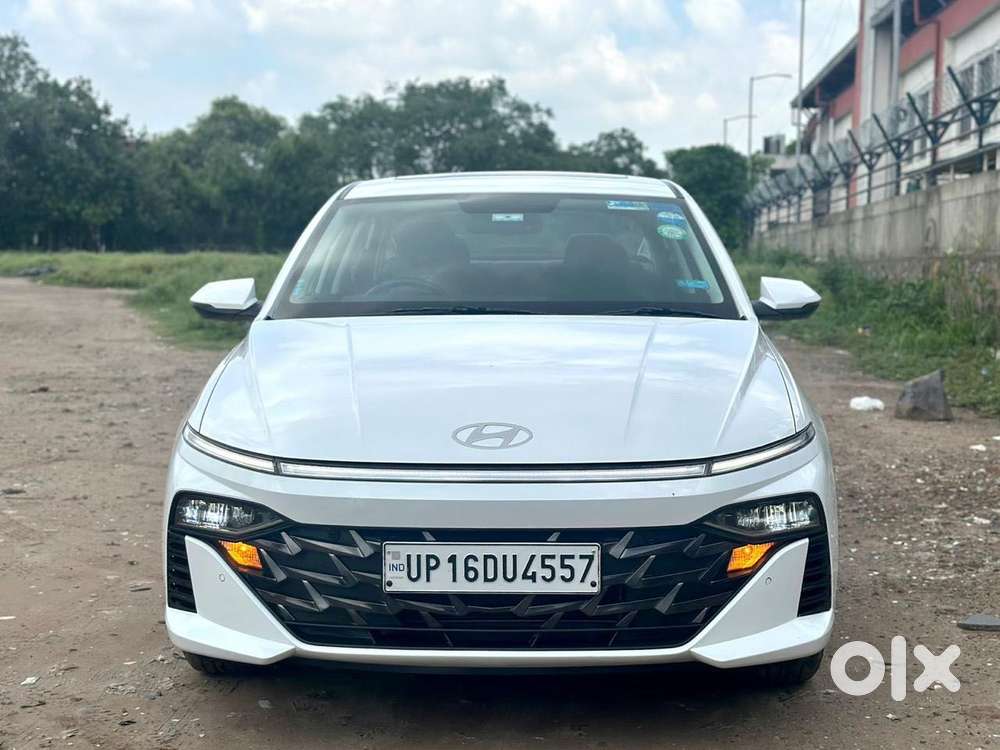 Hyundai Verna 1.5 Sx Ivt, 2024, Petrol