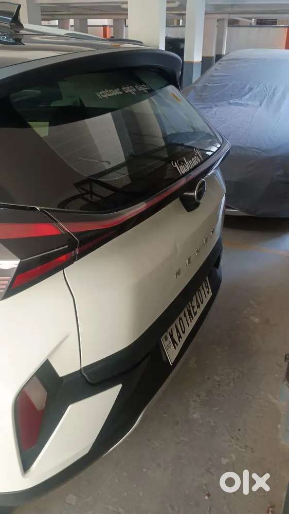 Tata Nexon 2025 Petrol Well Maintained