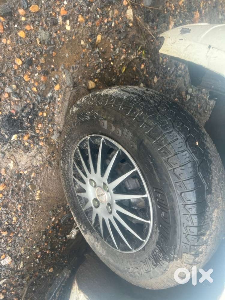 Mahindra Tuv 300 2016
