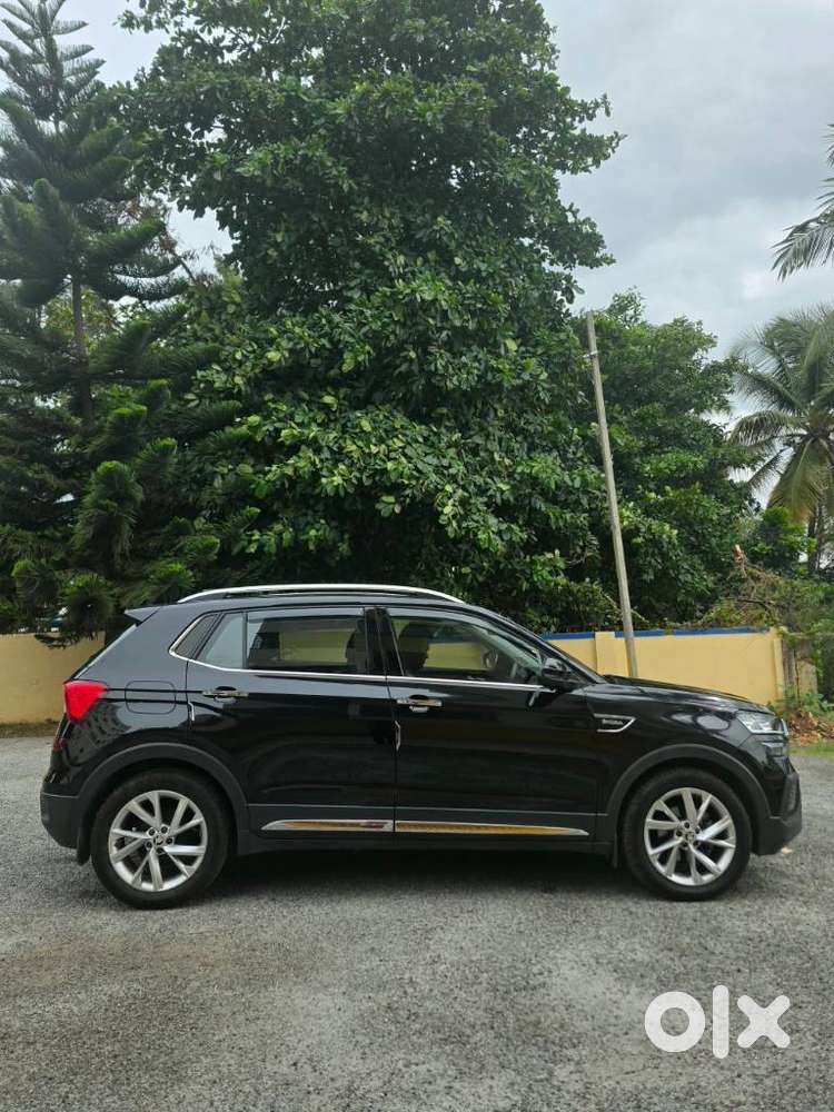 Skoda Kushaq 1.0 Tsi Style At (6 Airbags), 2024, Petrol