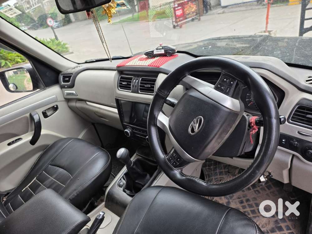 Mahindra Scorpio Diesel 2015