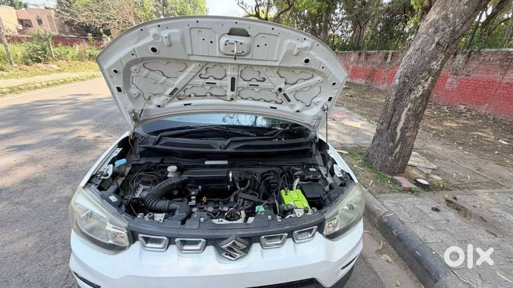 Maruti Suzuki S-presso Vxi At, 2020, Petrol
