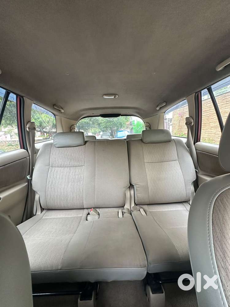Toyota Innova 2.0 G (petrol) 8 Seater Bs Iv, 2005, Petrol