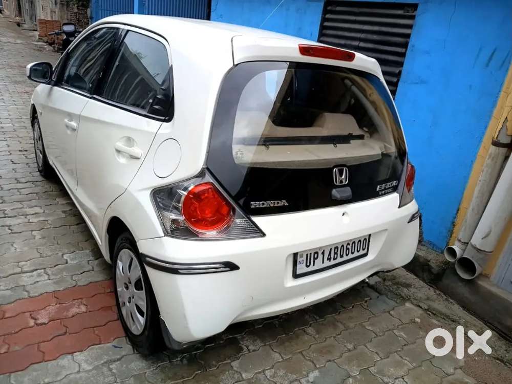 Honda Brio Petrol 2012 Variant