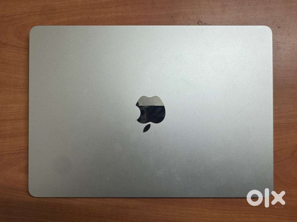 Macbook Air M2 (8/256)