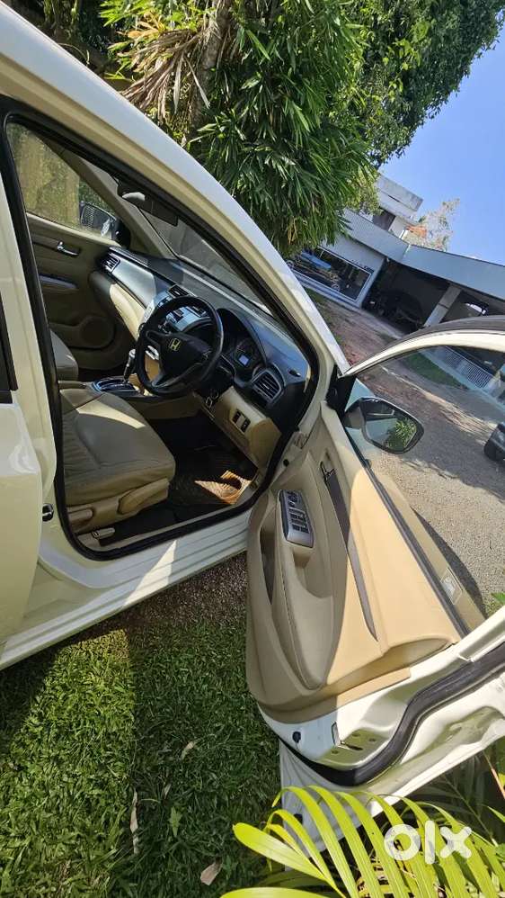 Honda City Automatic V 2012 Well Maintained