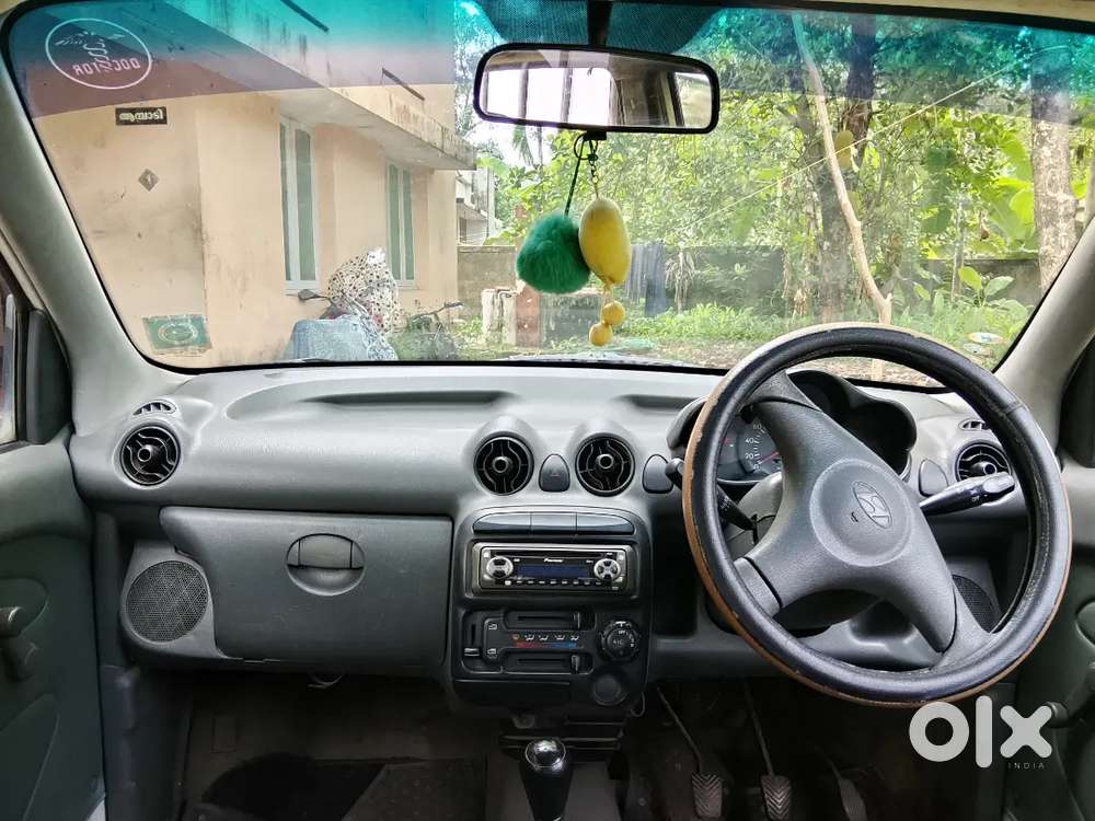 Hyundai Santro 2003, കഴിഞ്ഞ 13 വർഷങ്ങളായി ഡോക്ടറുടെ ഉപയോഗത്തിലുള്ളത്.