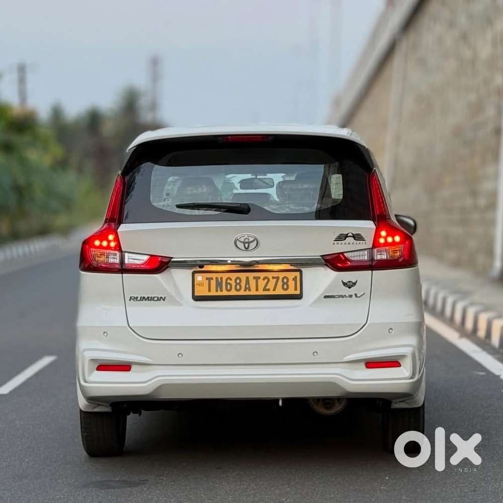 Toyota Rumion V Mt, 2025, Petrol