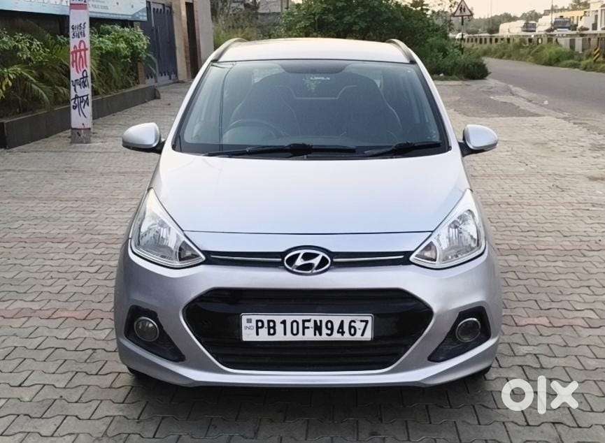 Hyundai Grand I10 1.2 Crdi Sportz Dual Tone, 2015, Diesel