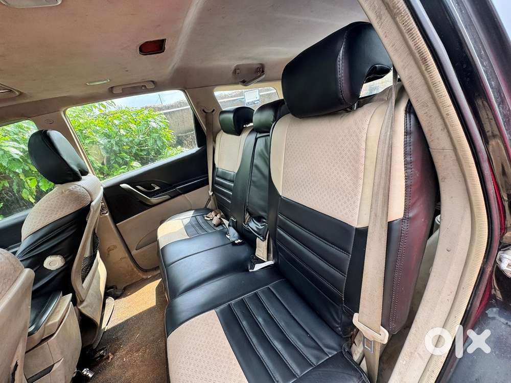 Mahindra Xuv500 2015 Diesel 130000 Km Driven