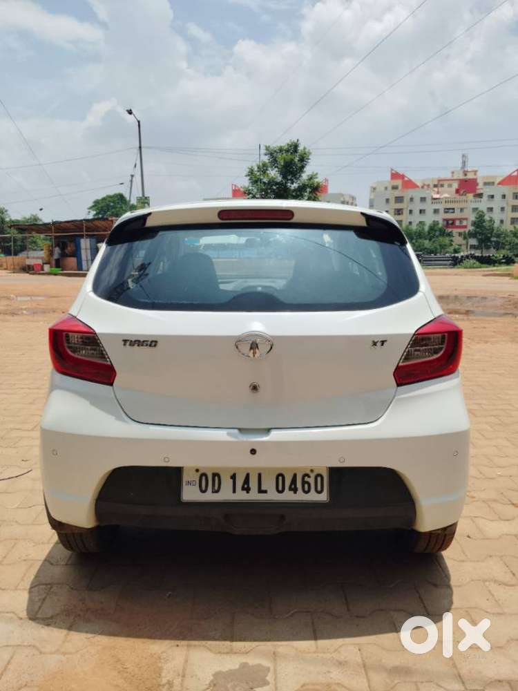 Tata Tiago 1.2 Revotron Xt (o), 2017, Petrol
