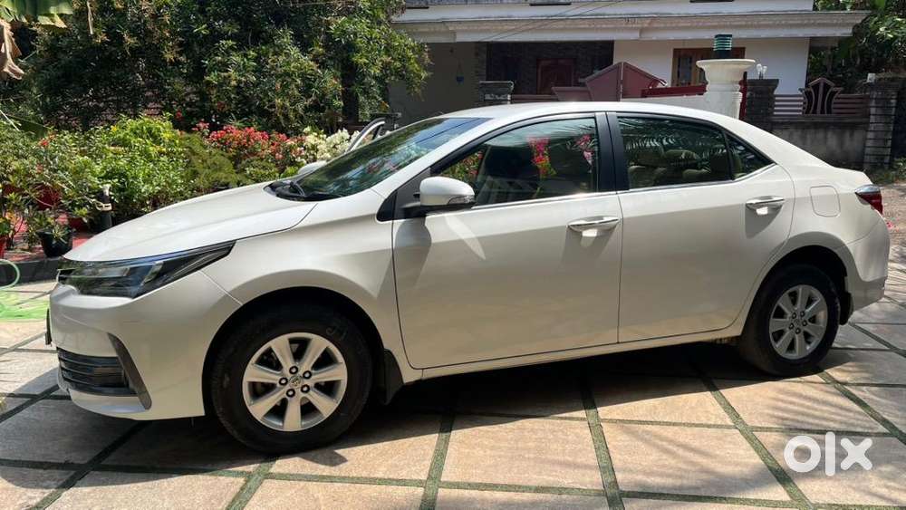 Toyota Corolla Altis 2017 Diesel Well Maintained