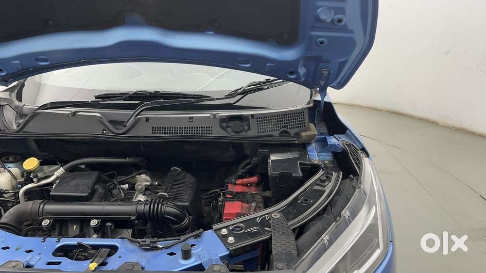 Nissan Magnite 1.0 Xv Premium Dual Tone, 2021, Petrol