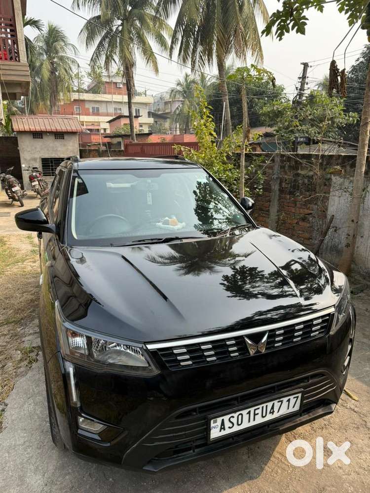 Mahindra Petrol Car 2024