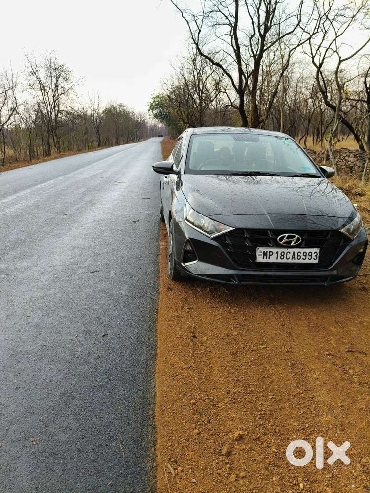 Hyundai I20 Sportz 2022  Well Maintained  Low Km Driven Urgent Sale