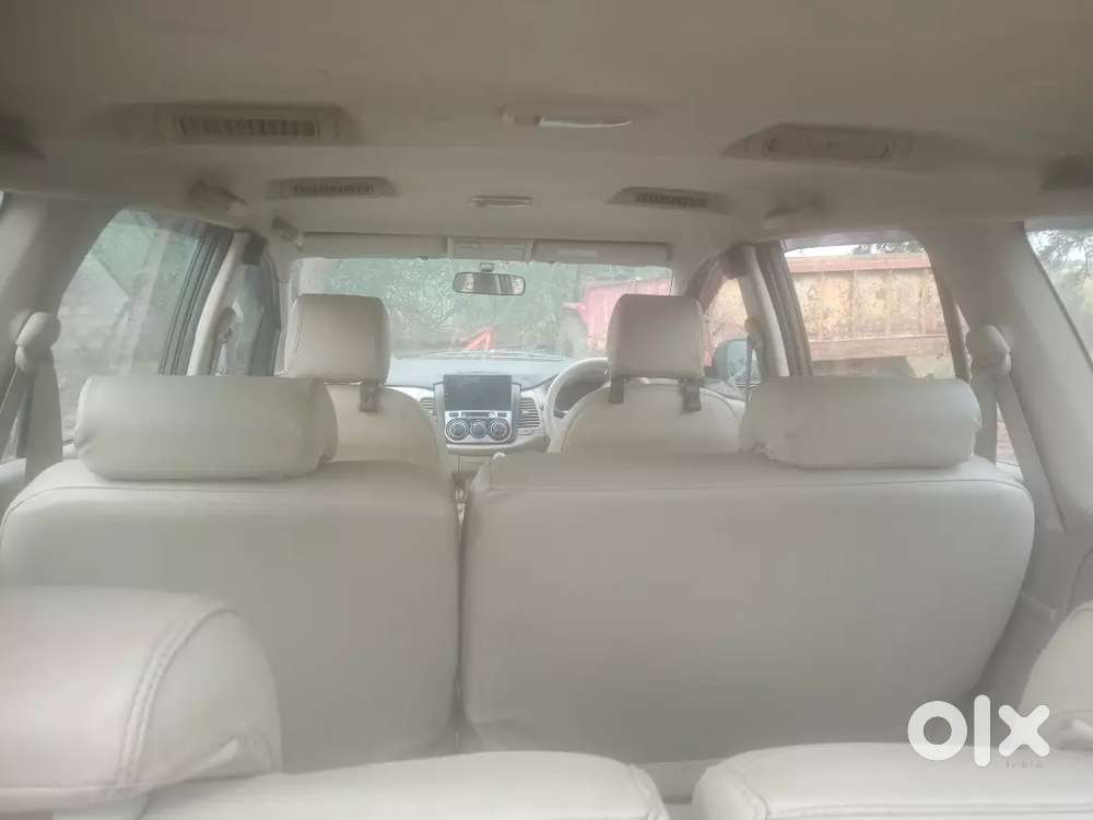 Toyota Innova 2012 Diesel 239000 Km Driven  Good Condition