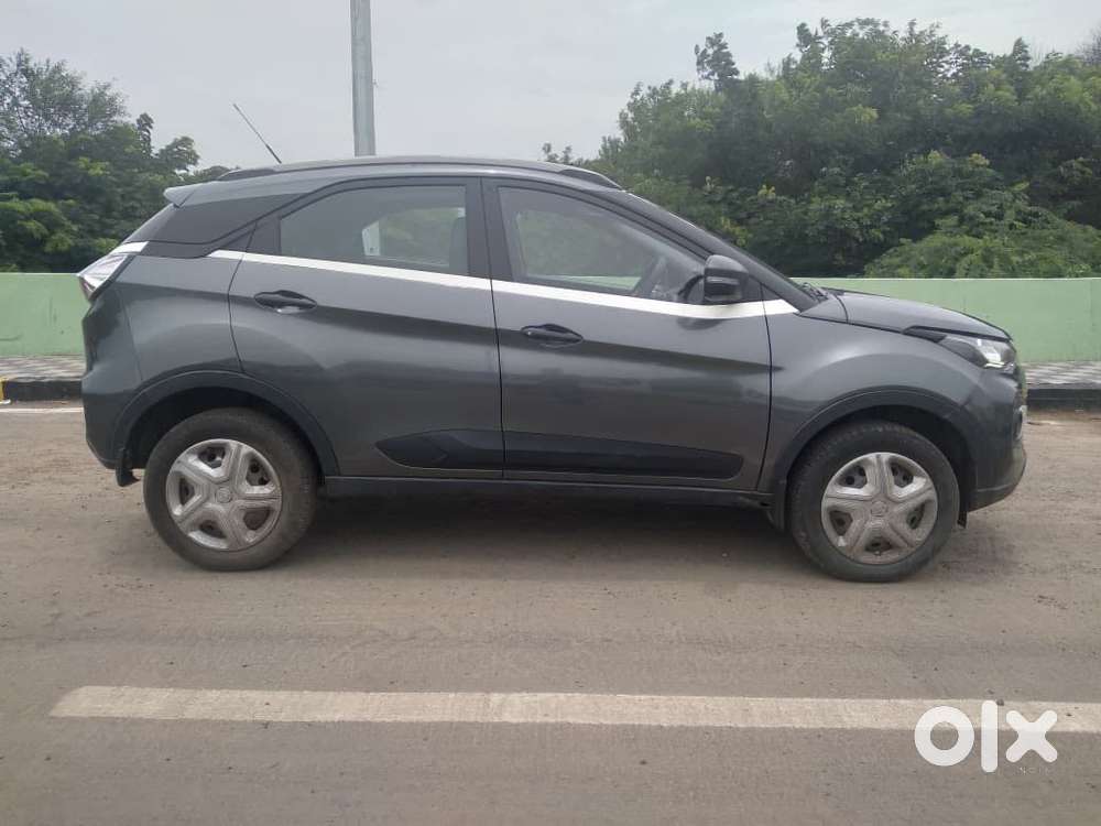 Tata Nexon 1.2 Revotron Xm (s), 2021, Petrol