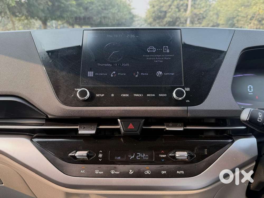 Kia Carens 1.4 Prestige Plus Turbo Dct 7 Str, 2022, Petrol