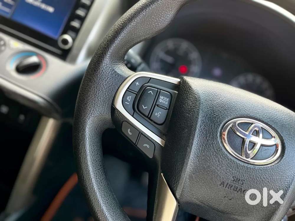 Toyota Innova Crysta [2020-ongoing] 2.4 Gx 7 Str, 2022, Diesel