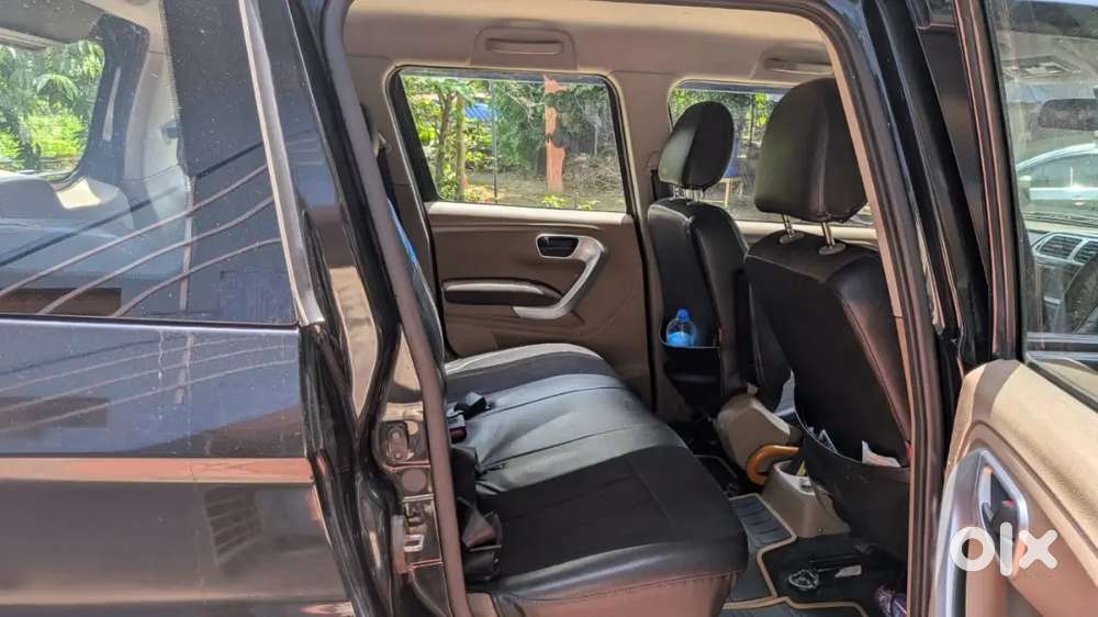 Mahindra Tuv 300 10 Diesel Amt