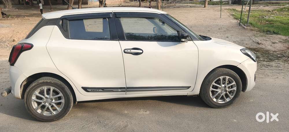 Maruti Suzuki New-gen Swift 2022 Petrol 65000 Km Driven