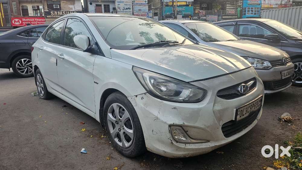 Hyundai Verna 1.6 Vtvt Sx, 2012, Petrol