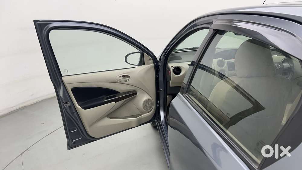 Toyota Etios Liva 2014-2016 Vx, 2015, Petrol