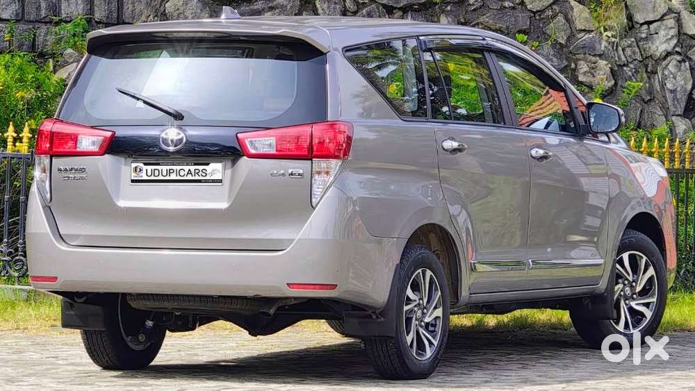 Toyota Innova Crysta, 2025, Diesel