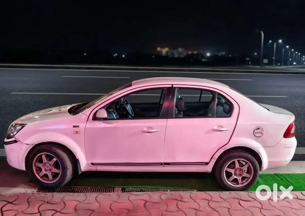 Ford Fiesta 2014 Diesel 84000 Km Driven With Alloy Wheels