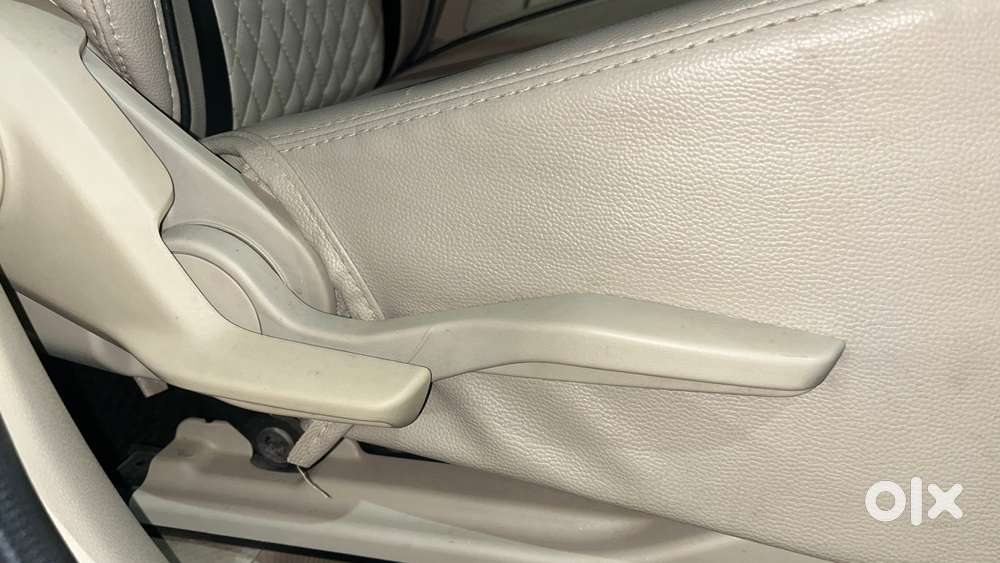 Maruti Suzuki Swift Dzire Amt Vxi, 2022, Petrol