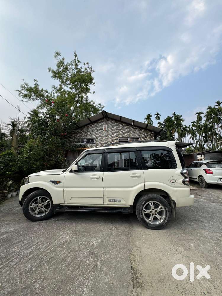 Mahindra Scorpio S10, 2017, Diesel