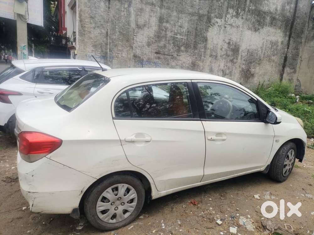 Honda Amaze 2015 Petrol 160000 Km Driven