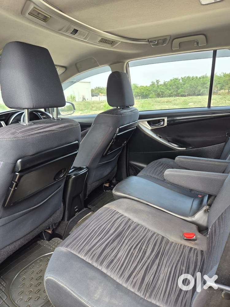 Toyota Innova Crysta 2017