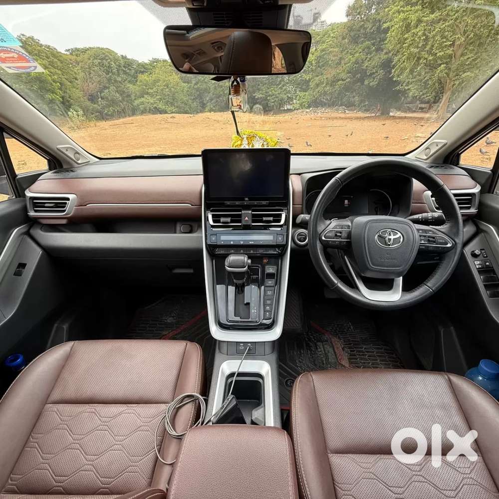 Toyota Innova Hycross 2.0 Zx (o) Hybrid 7 Str, 2024, Petrol