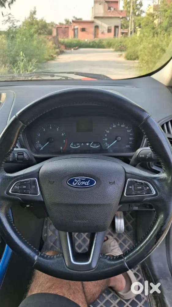 Ford Ecosport Signature 2018 (sunroof) Cng