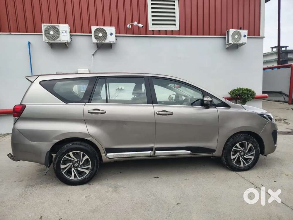 Toyota Innova Crysta 2.4 G Mt 7 Str, 2021, Diesel