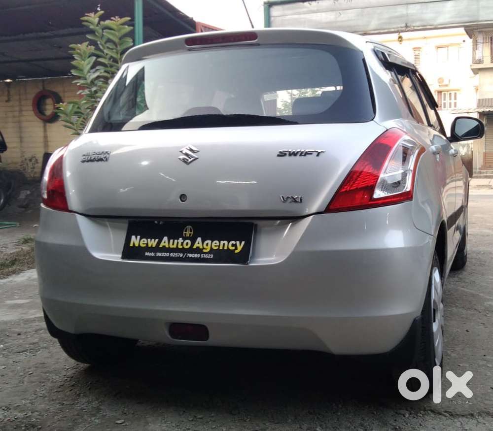 Maruti Suzuki Swift Vxi With Abs, 2012, Petrol