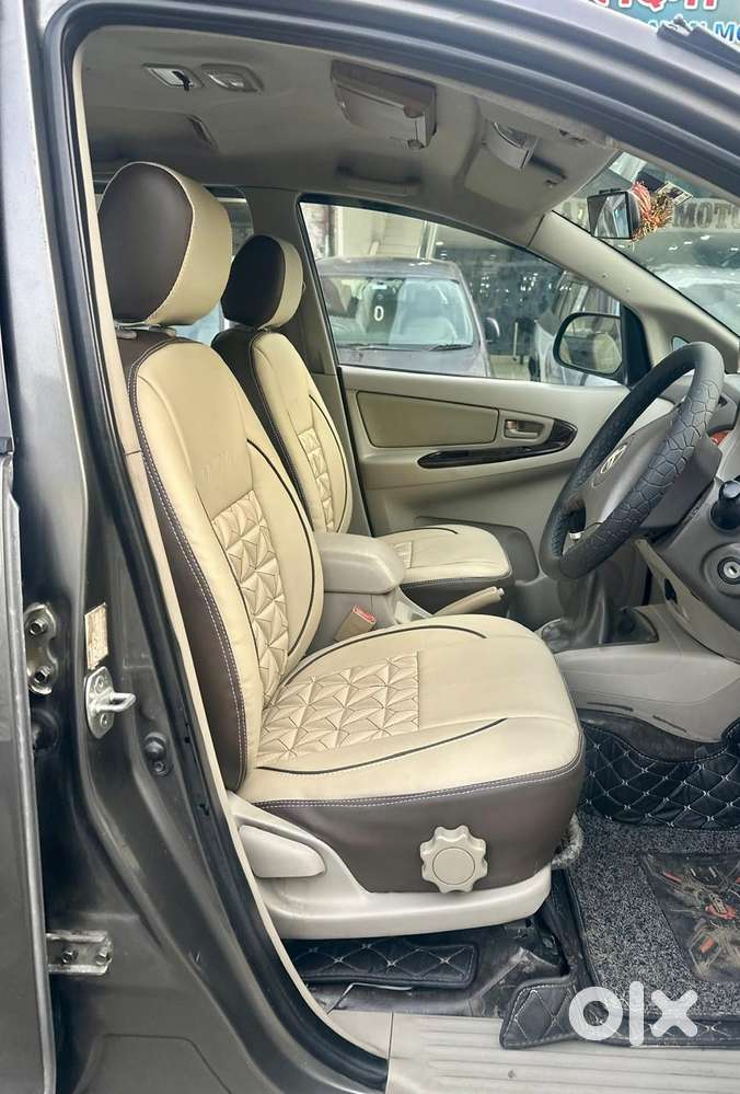Toyota Innova 2.5 G (diesel) 7 Seater, 2011, Diesel