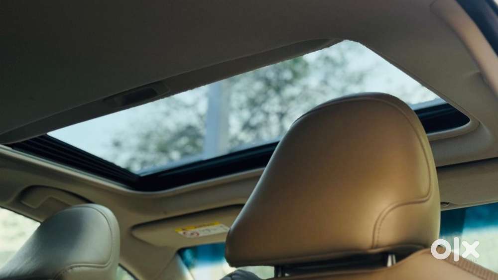 Toyota Camry Hybrid, 2023, Petrol