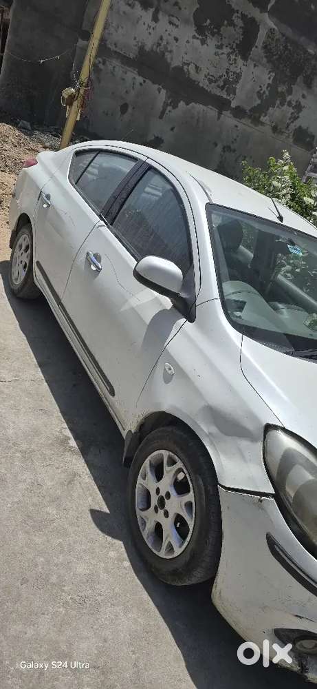 Want To Sell Renault Scala Mileage 24