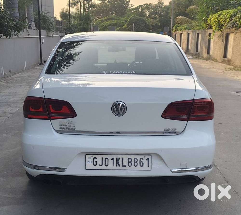 Volkswagen Passat 2010-2014 Diesel Comfortline At, 2011