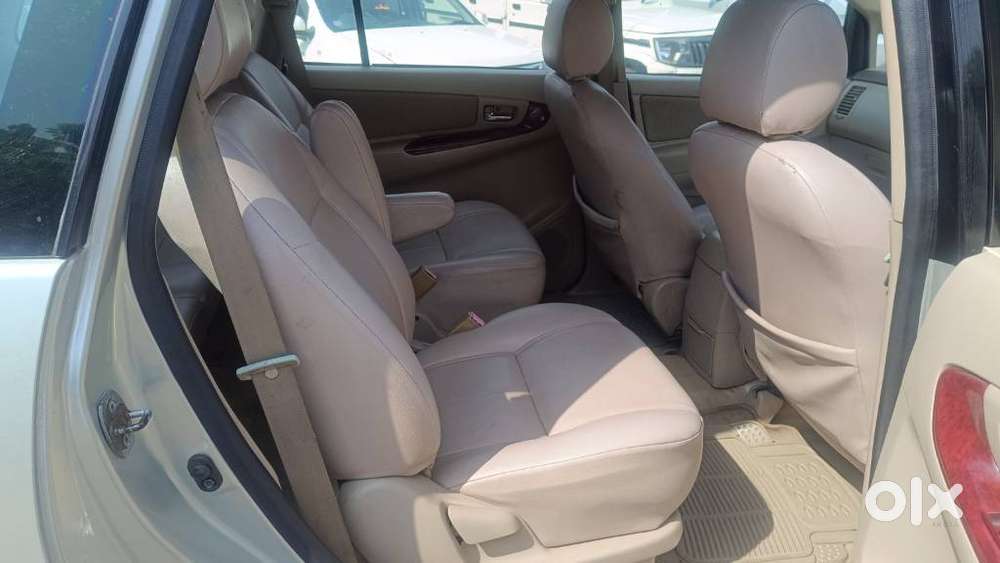 Toyota Innova 2.5 V 7 Str, 2005, Diesel