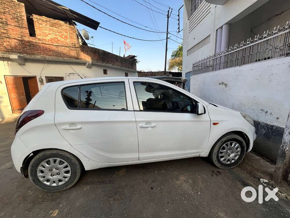 Hyundai I20 2012 Cng & Hybrids Good Condition