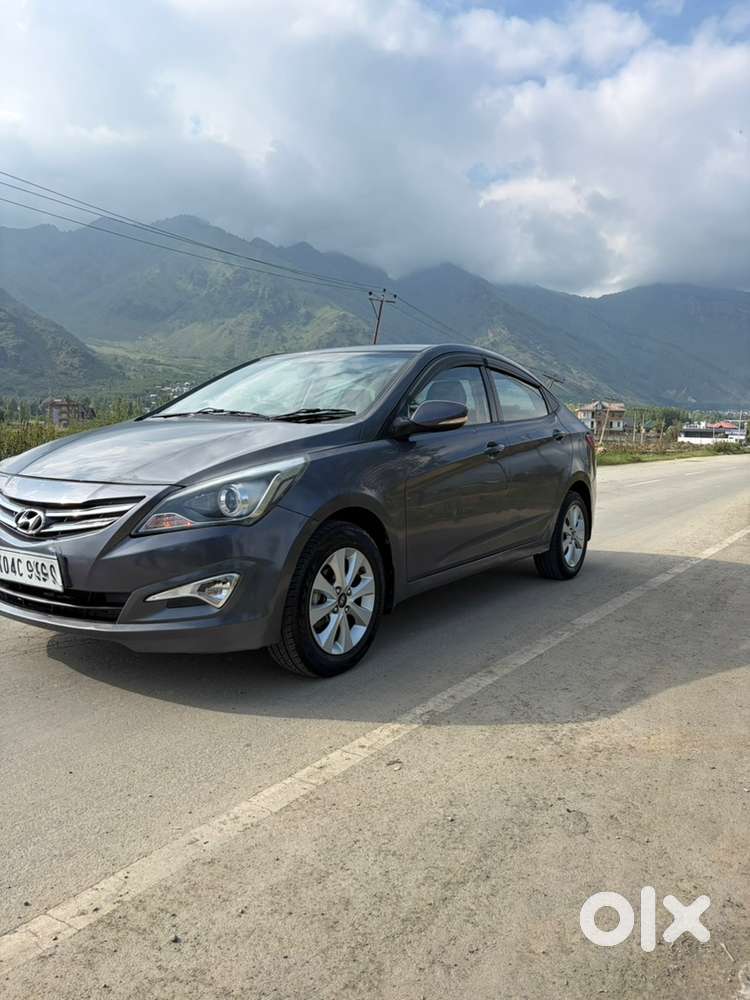 Hyundai Verna Petrol 2015