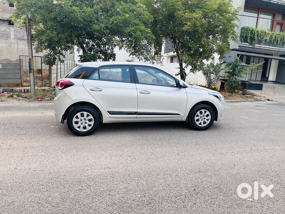 Hyundai I20 Sportz 1.2 Bs-iv, 2017, Petrol